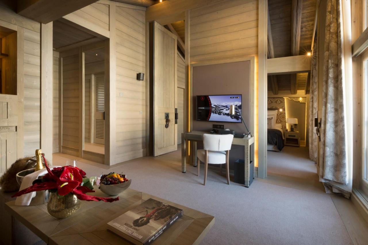 Hotel Le K2 Altitude Courchevel Exterior photo