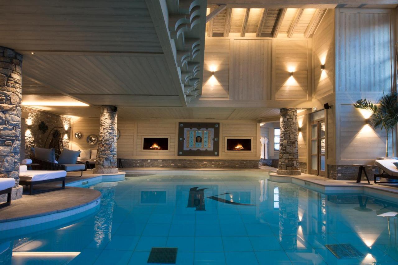 Hotel Le K2 Altitude Courchevel Exterior photo